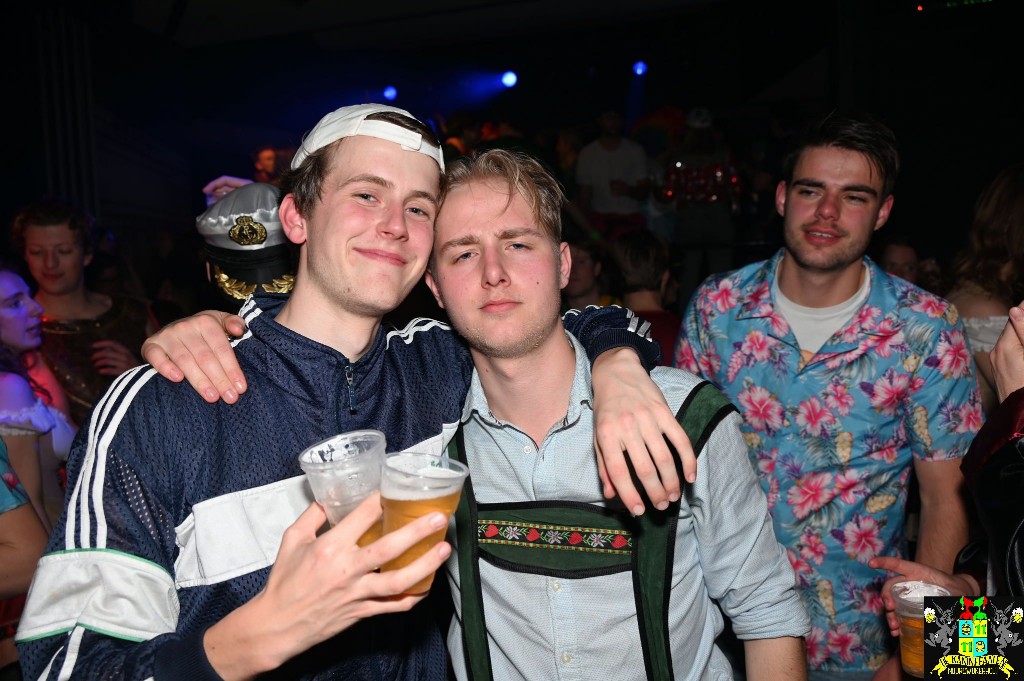 ../Images/Pyamaparty 173.jpg